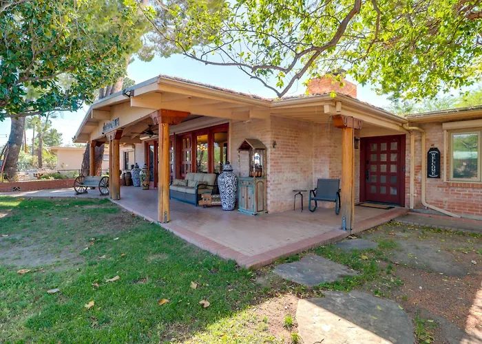 Holiday home Swim & Courtyards: Estate Near Sabino Tucson