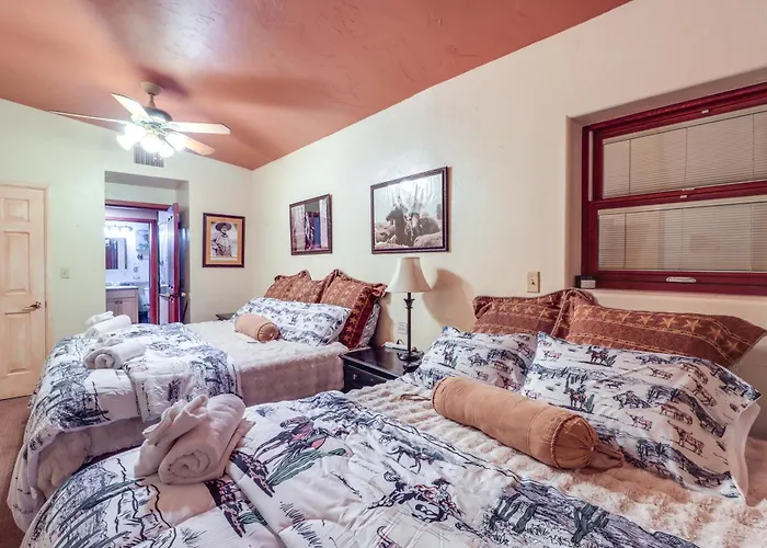 Swim & Courtyards: Estate Near Sabino Holiday home *