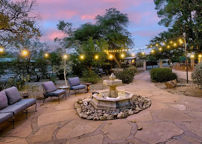 Swim & Courtyards: Estate Near Sabino Holiday home Tucson