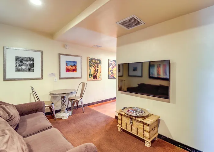 Swim & Courtyards: Estate Near Sabino Holiday home *