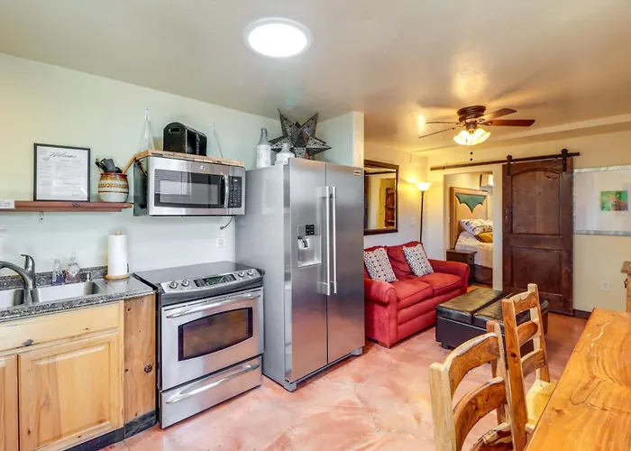 Holiday home Swim & Courtyards: Estate Near Sabino